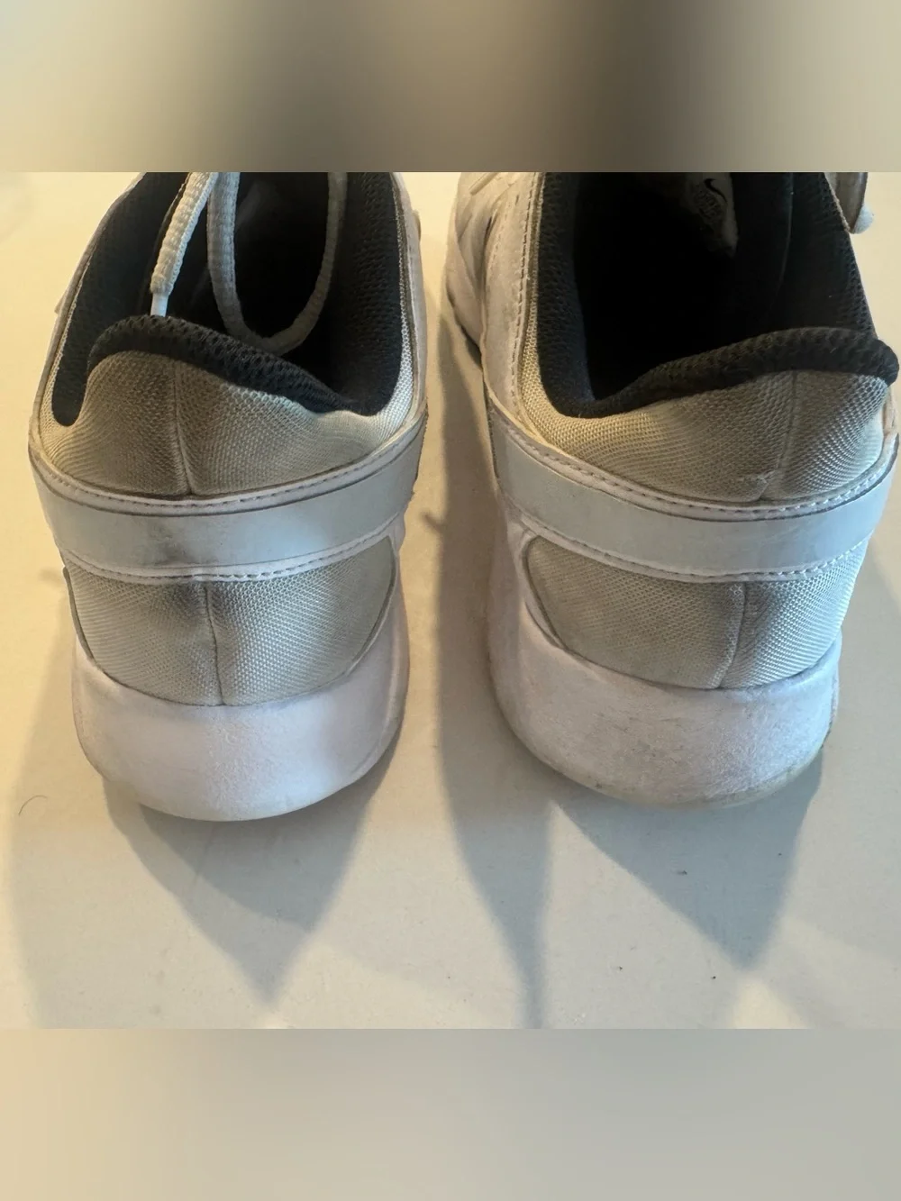 Nike Legend Essential CQ9356-002 Mens Size 10 - White Sneakers with Black Swoosh
